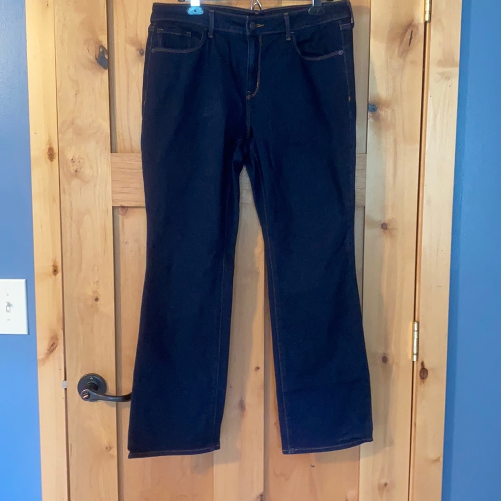 Old Navy Kicker Boot Cut Jeans NWOT Sz 12 short